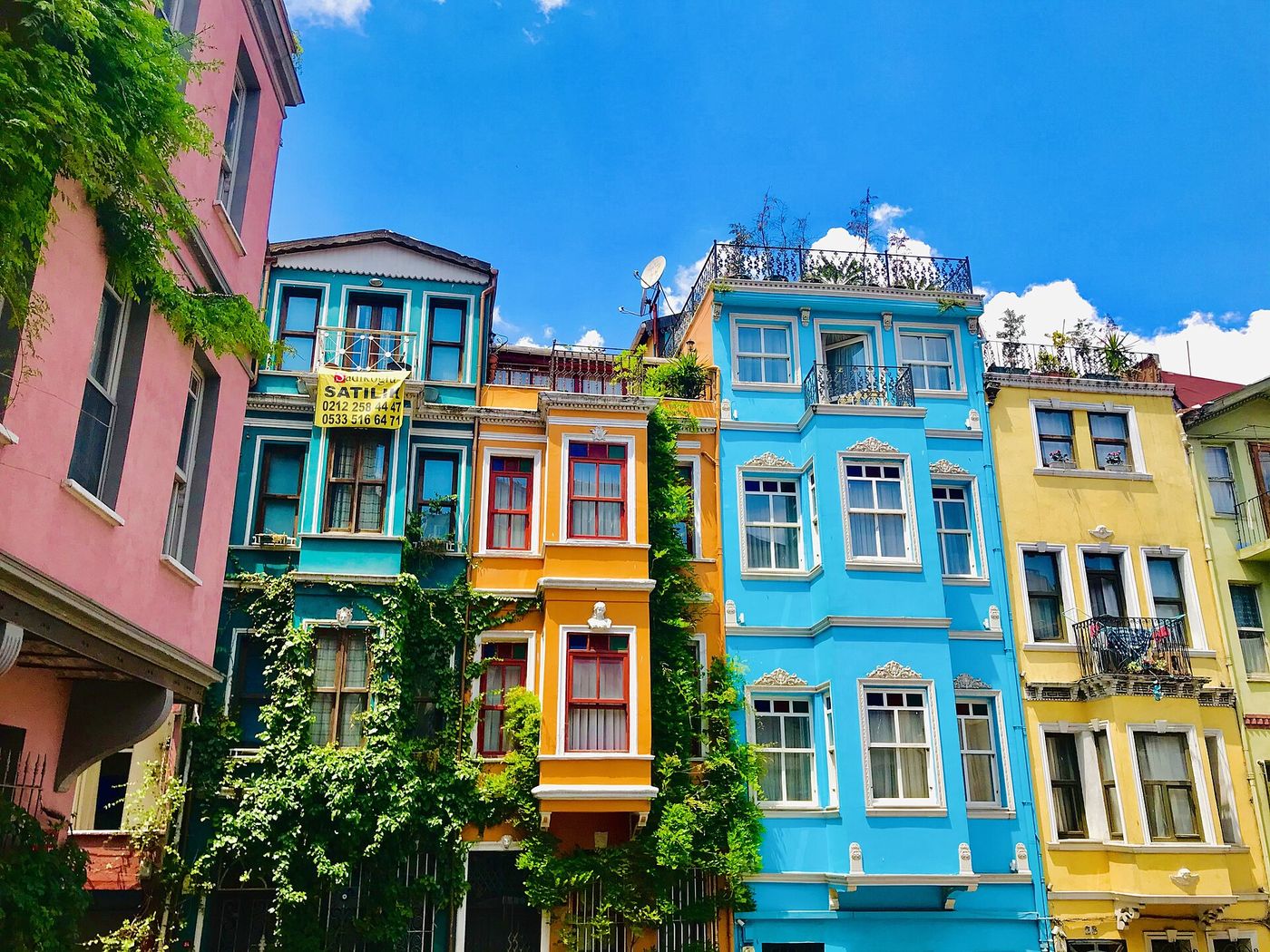 Dense apartment blocks on the Anatolian side of Istanbul, where much of the housing stock predates modern seismic codes.